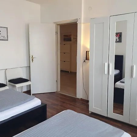 Deluxe-Apartment * מינכן